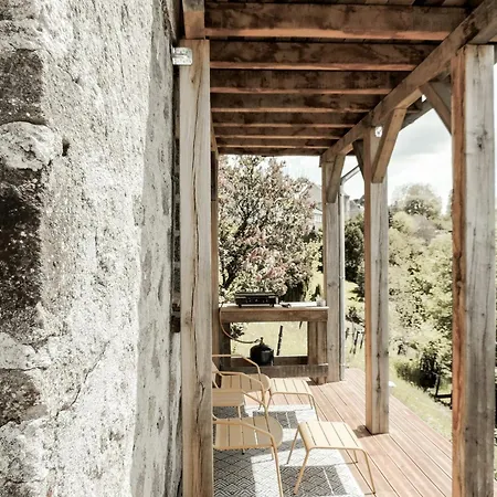 Medieval Charm Meets Valley Views In Aveyron Feriehus